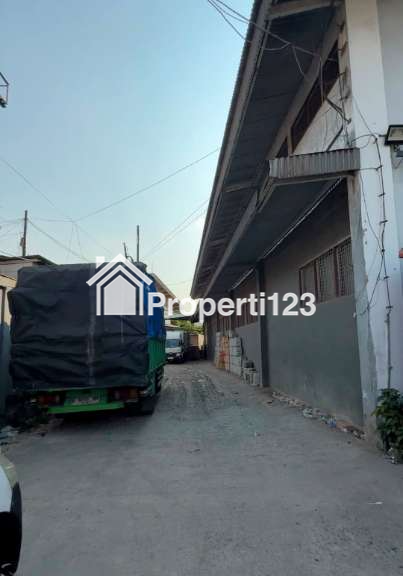 Gudang Strategis Jalan Raya Bekasi Pulo Gadung Jakarta Timur - 3