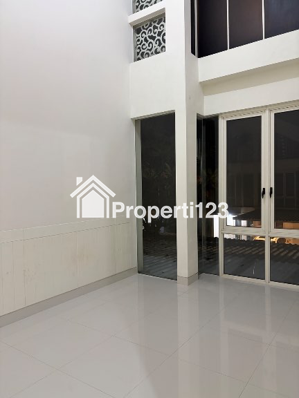 Disewakan Rumah Pakuwon City - 5