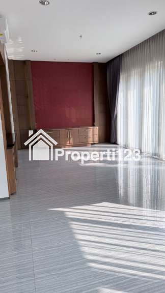 Dijual Rumah Hook Mewah LT 300 m2 di Kelapa Gading , Jakarta Utara Murah - 4
