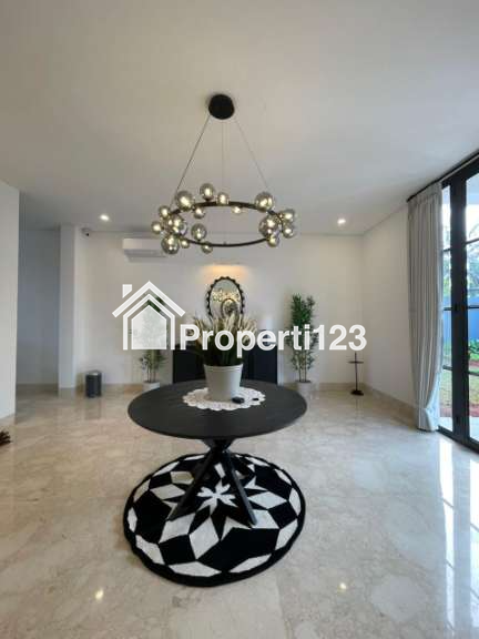Dijual Rumah di Jl.Gaharu, Cilandak Barat, Cilandak, Jakarta Selatan - 2