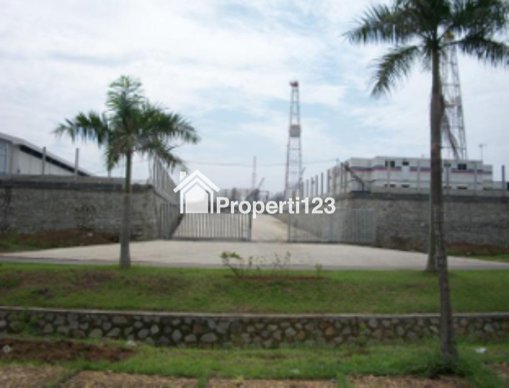 Jual tanah sekitar 5 ha dan bangunan - 1