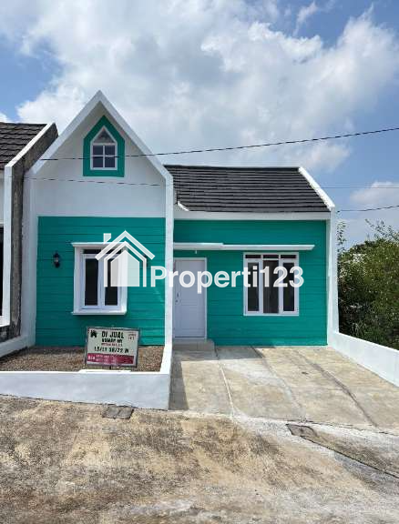 Rumah modern bebas banjir di Cibiru Wetan Bandung timur - 2