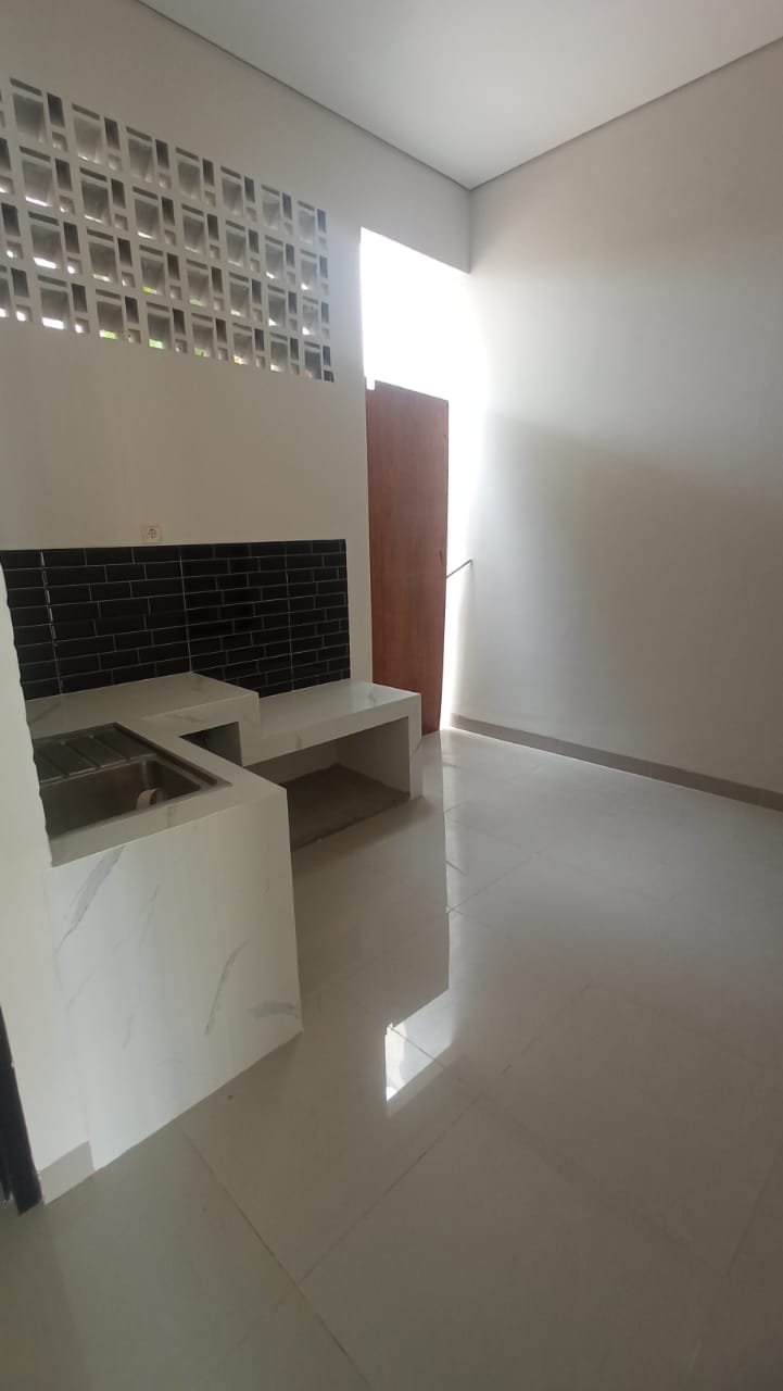 Ciputat Rumah baru 1 lt di Bukit Indah Ciputat. Lokasi strategis - 3