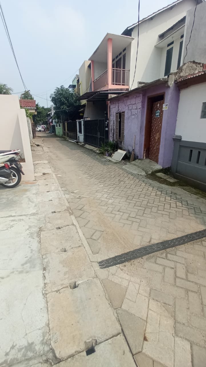 Ciputat Rumah baru 1 lt di Bukit Indah Ciputat. Lokasi strategis - 2