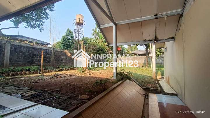Rumah dengan halaman luas di Arco Duren Seribu Depok - 8