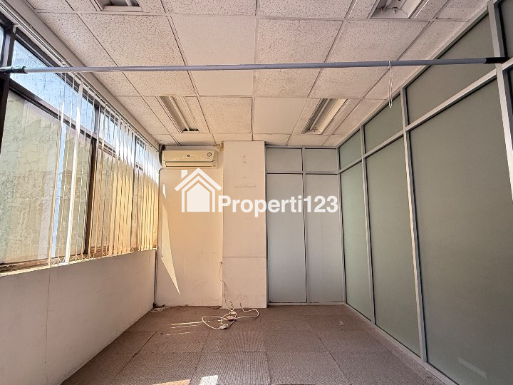 Dijual Gedung Lokasi Premium di Menteng Jakarta Pusat - 4