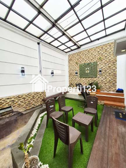 Rumah 3 Lantai full furnished di Pejaten Pasar Minggu Jakarta Selatan - 9
