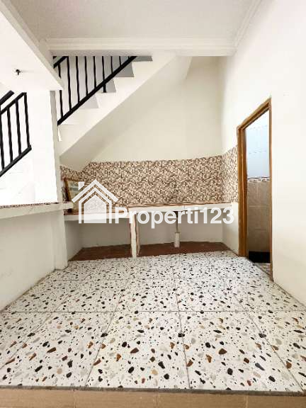 Dijual Rumah 2 Lantai Rooftop di Menteng Jakarta Pusat - 3
