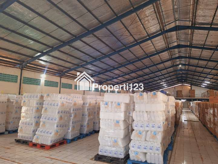 Gudang Ex Pabrik Jalan Raya Mercedes Benz Gunung Putri Bogor - 12