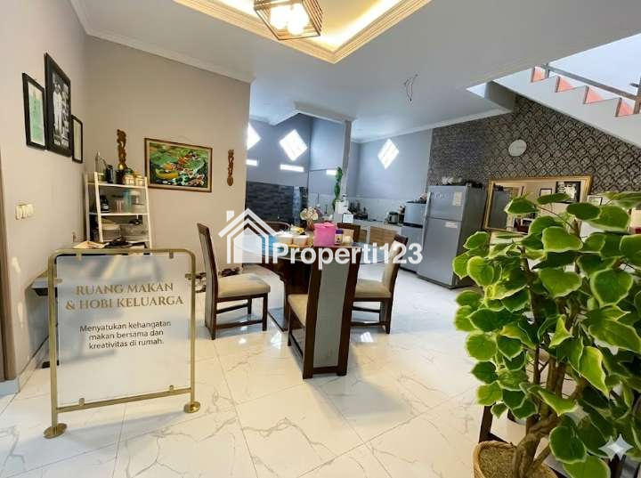 Rumah Hook Minimalis 3 Lantai Baru Renovasi di Sayap Sriwijaya Bandung – SHM Nego - 7