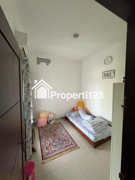 Rumah Dalam Cluster Jalan Raya Moh. Kahfi 2 Jagakarsa Jakarta Selatan - 9