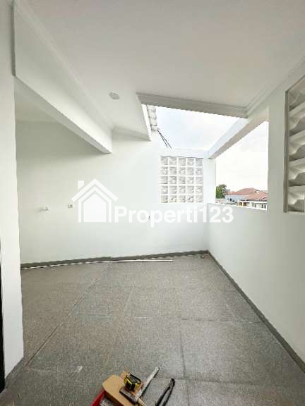 Dijual Rumah American Classic di Cipayung Jakarta Timur - 3
