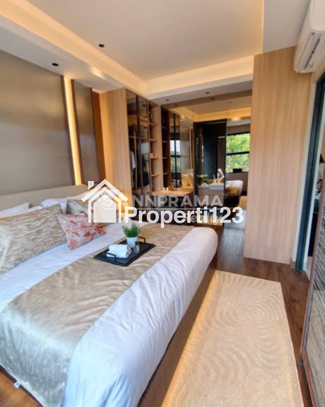Rumah mewah 2 lantai dengan double facade di Sawangan Depok - 4