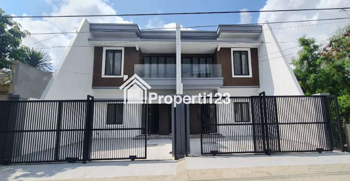 💥 PROMO SPESIAL : POTONGAN HARGA & FREE ALL BIAYA‼️ 💥 HUNIAN IDAMAN DI GAYUNGSARI SURABAYA SELATAN RUMAH MODERN BARU GRESS 2,5 LANTAI - 3