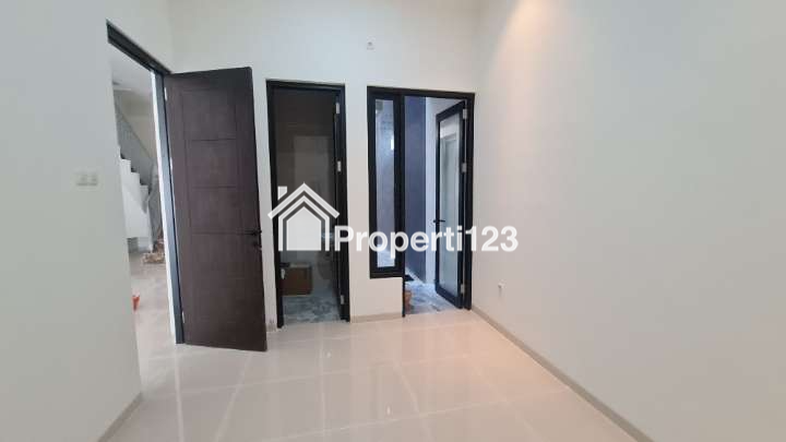 💥 PROMO SPESIAL : POTONGAN HARGA & FREE ALL BIAYA‼️ 💥 HUNIAN IDAMAN DI GAYUNGSARI SURABAYA SELATAN RUMAH MODERN BARU GRESS 2,5 LANTAI - 10