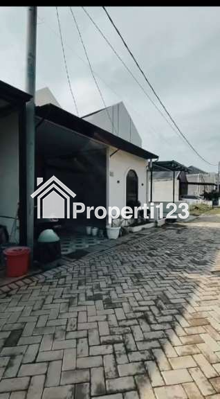 Rumah dijual di Perumahan Islami Setu Bekasi ada arena berkuda - 2