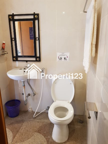 Dijual Rumah Cocok Untuk Usaha dan Kosan di Pondok Indah Jakarta Selatan - 9