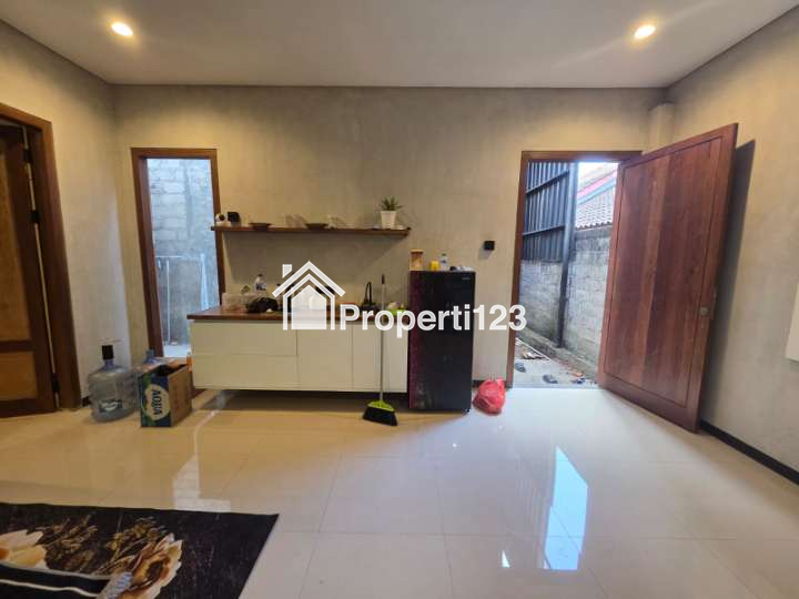 Disewakan Gudang, Rumah dan Kantor Tegal Dukuh dekat Gatsu Barat, Kebo Iwa,Muding Kerobokan Bali - 3