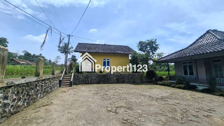 Di Jual Villa Dekat Area Wisata - 5