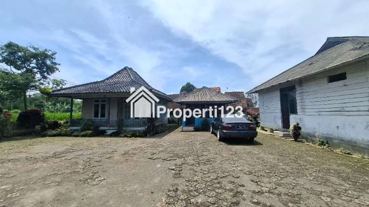 Di Jual Villa Dekat Area Wisata - 4