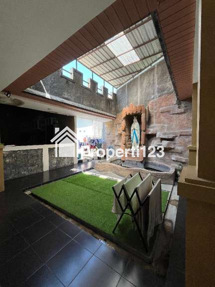 Di jual rumah di tengah kota solo - 4
