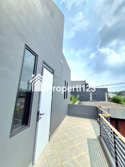 Dijual Rumah Hook Akses Dekat Stasiun Lrt Cikunir Bekasi Selatan - 2