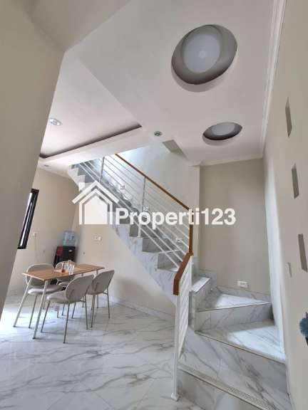 Dijual Rumah Hook Akses Dekat Stasiun Lrt Cikunir Bekasi Selatan - 7