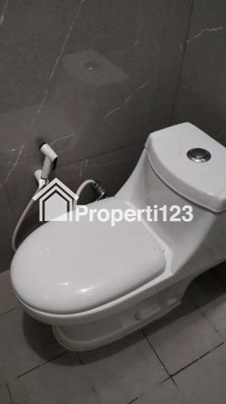 Disewakan Rumah Semi Furnished Baru Renovasi Minimalis Modern Lokasi Taman Sukodono Sidoarjo - 9