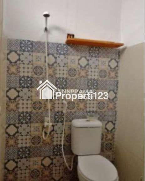 Rumah second minimalis di Bedahan Depok - 5