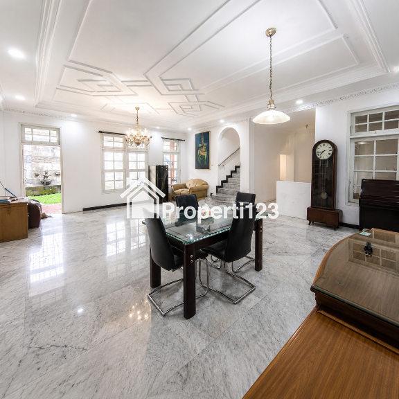 Rumah Disewakan di Menteng Dalam - 4