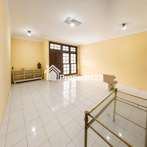 Rumah Disewakan di Menteng Dalam - 13