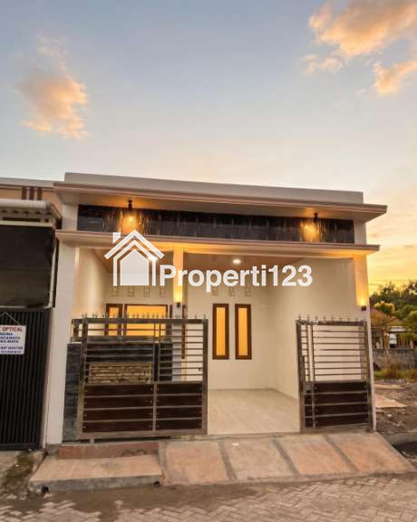 Rumah Baru Minimalis Modern Di Gunung Anyar Emas Surabaya Timur - 1