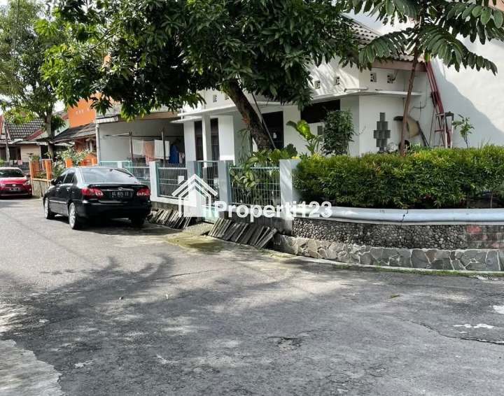 Dijual Cepat Rumah Posisi Hook Di Bantul Yogyakarta - 1