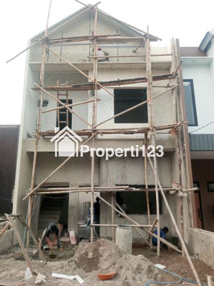 Dijual Rumah 2 Lantai Dekat Grand Galaxy Bekasi - 3
