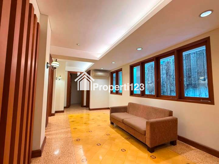Rumah Siap Huni Dekat Jalan Teuku Umar Menteng Jakarta Pusat - 4