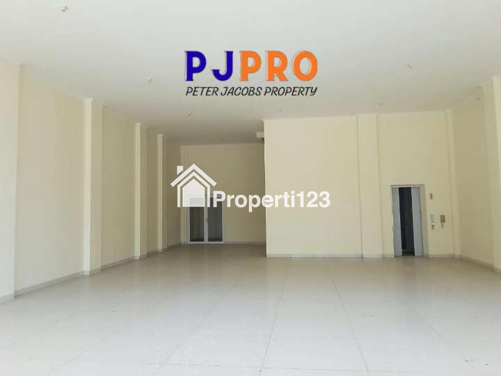 Disewakan Rukan Cocok untuk Kantor di Harapan Indah Bekasi - 10