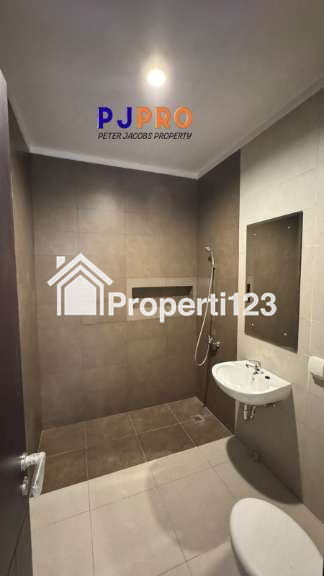 Dijual Rumah Terenovasi di Summarecon Crown Gading Cluster Regia - 12