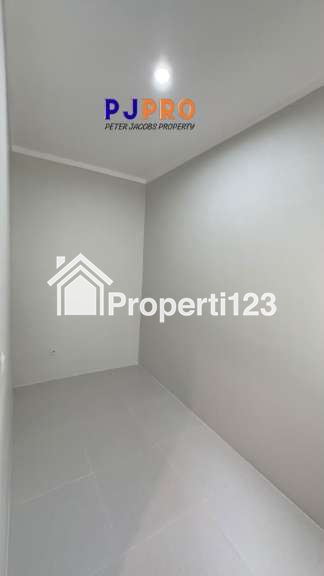 Dijual Rumah Terenovasi di Summarecon Crown Gading Cluster Regia - 6