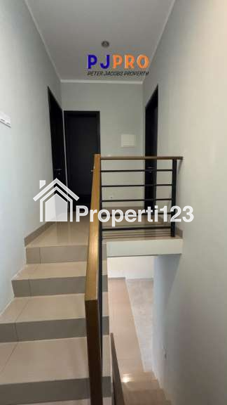 Dijual Rumah Terenovasi di Summarecon Crown Gading Cluster Regia - 8