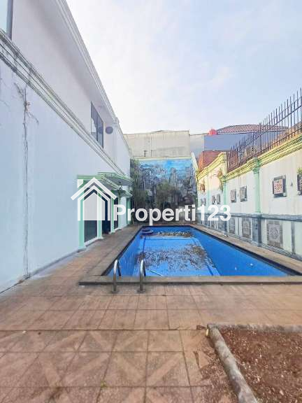 Dijual Rumah Second Strategis di Jagakarsa Jakarta Selatan Bonus Kolam Renang - 7