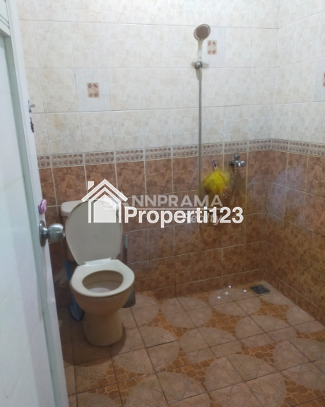 Rumah second dekat gerbang tol Limo Depok - 4
