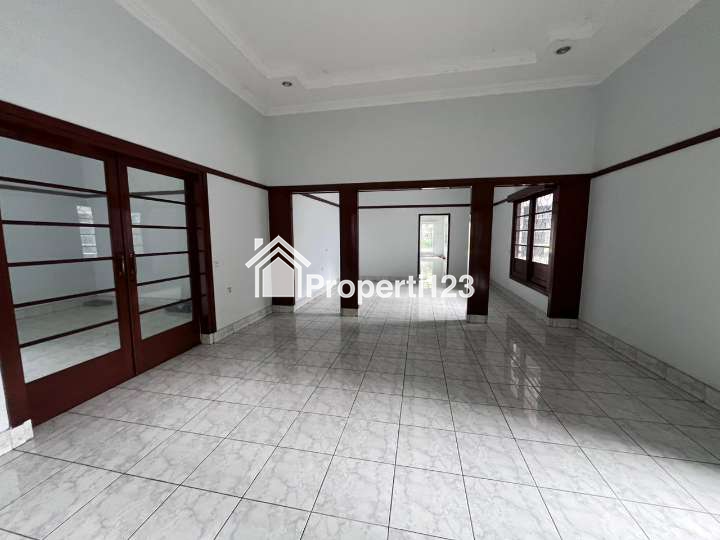 Dijual Rumah Sangat Strategis Pusat Kota Bandung, Art Deco, Citarum - 5