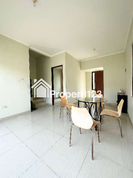 Rumah siap huni dalam Cluster Exclusive di Condet Jakarta Timur - 3