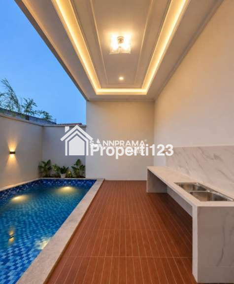 Rumah mewah 2 lantai dgn pool murah siap huni diTanah baru Depok - 5