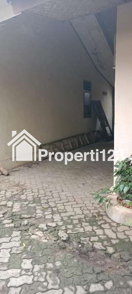 Jual rumah + kontrakan - 2