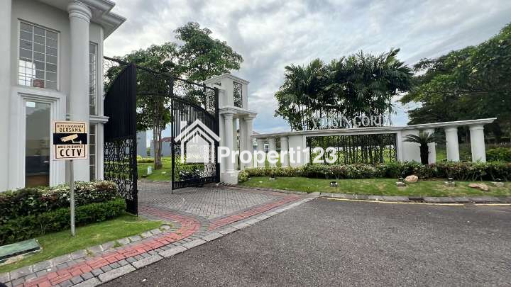 Rumah Mewah Baru Gress Siap Huni Lokasi Virgin Gorda Pakuwon City Surabaya - 7
