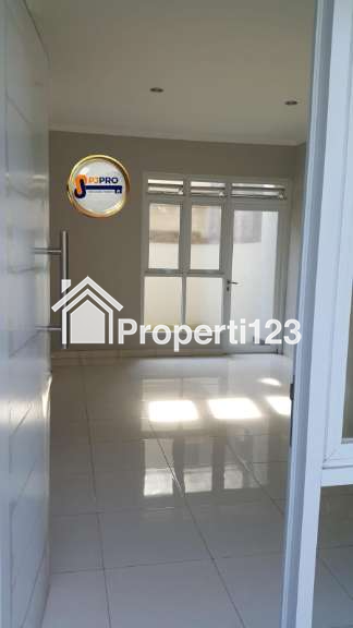 Dijual/Disewakan Rumah Siap Huni di Metland Menteng Jakarta Timur - 1