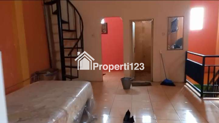 Di jual Ruko eks Showroom mobil lokasi strategis Cikarang Utara - 6