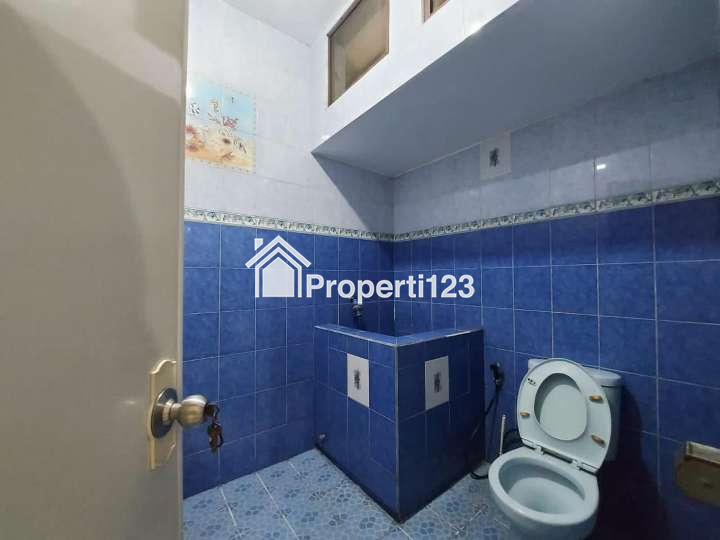 Rumah Disewakan 5 Kamar Tidur di Bukit Cinere Indah - 3