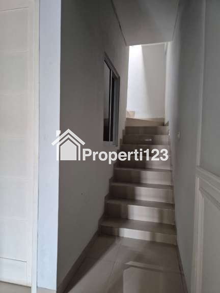 Dijual Cepat Rumah di Green Lake City Cluster West Europe, Tangerang - 7